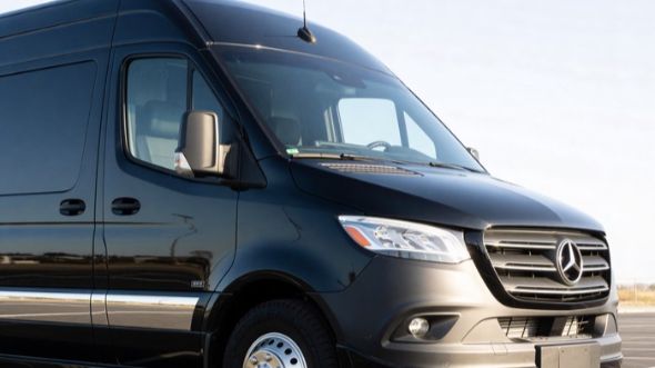 20 passenger sprinter van everett