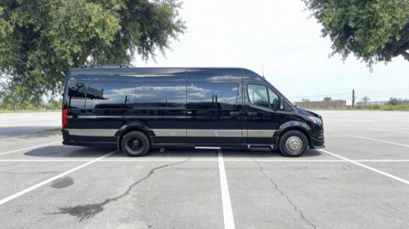 everett private event sprinter van rental