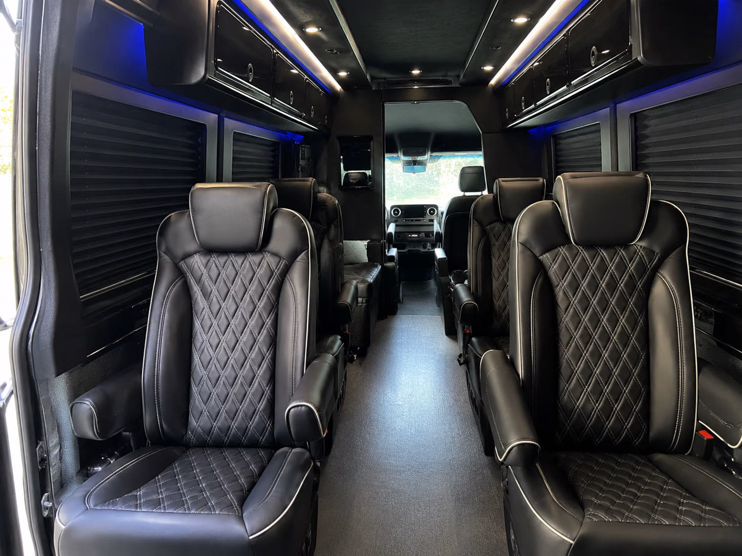 everett 10 passenger sprinter van inside
