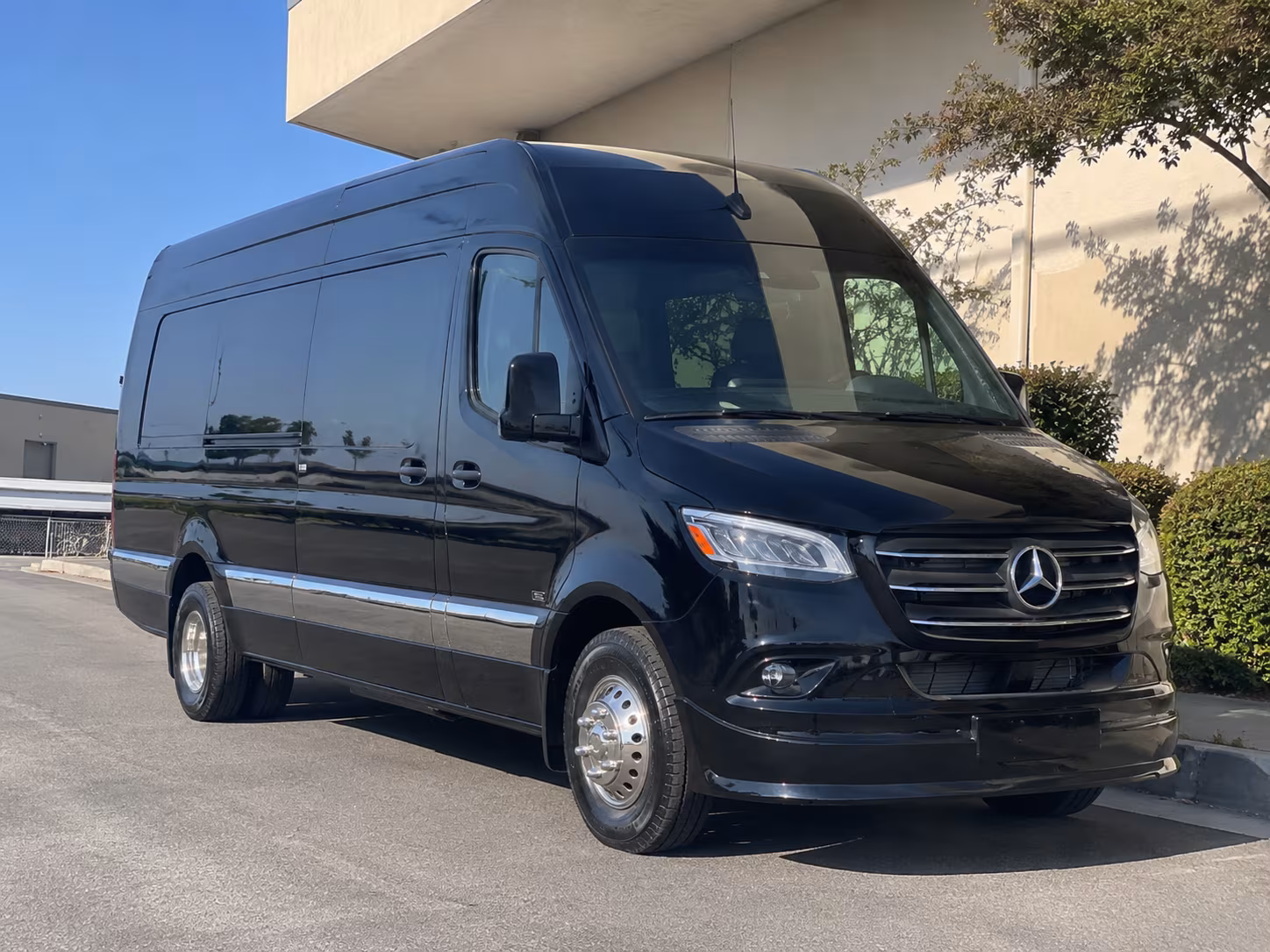 find the perfect transportation for your next prom 5